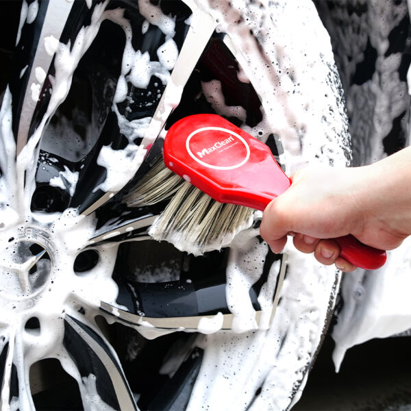 Medium-Duty Wheel & Body Brush - Image 4