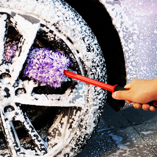 Premium Flat Microfiber Wheel Brush With Replaceable Cover - Image 4