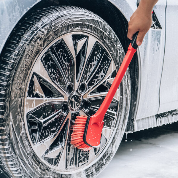 Soft Grip Wheel And Body Brush-Long Handle - Image 4