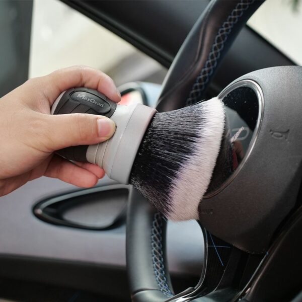 Curved Grip XL Detailing Brush – Ultra Soft Bristle - Image 4